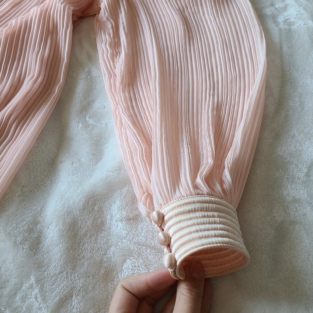 Vintage Light Pink Pleated Long-Sleeve Midi Dress - Picture 3 of 7